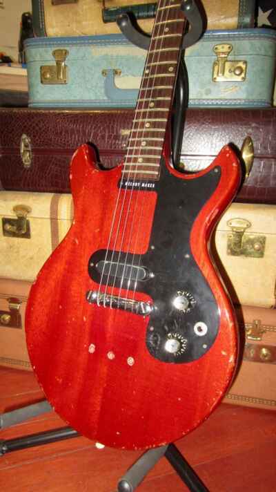 Vintage 1965 Gibson Melody Maker Cherry Red