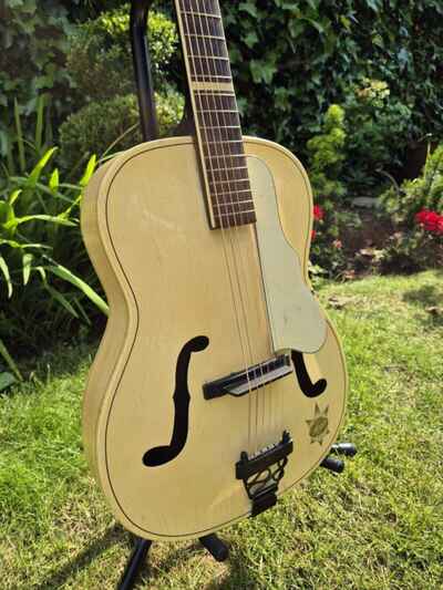 Hoyer Archtop Guitar Acoustic Vintage 1960s