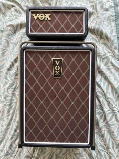 Vox Mini Superbeetle Guitar Amplifier Head & Cab. Vintage Design. 50W Celestion