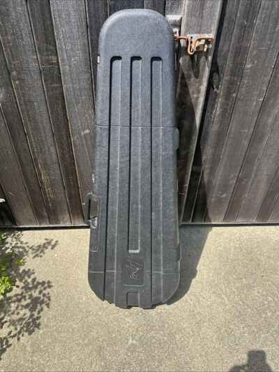 Vintage Peavey T-40 Bass Guitar Molded Case