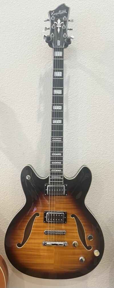 Hagstrom Viking Baritone Guitar Hollowbody In Brown Burst