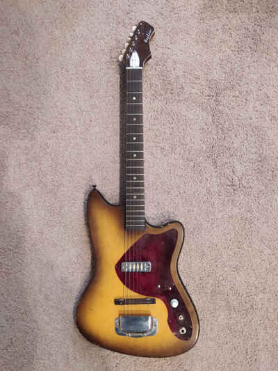 Harmony (Airline) Bobkat H15 Electric Guitar in Sunburst Finish - Early 1960s