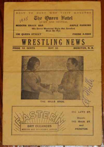Vintage 1955 Canadian Wrestling Program Signed Ref Maurice Richard Yvon Robert!