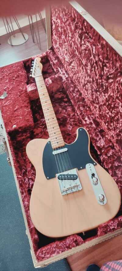 Fender American Vintage II 1951 Telecaster Guitar, Maple, Butterscotch Blonde