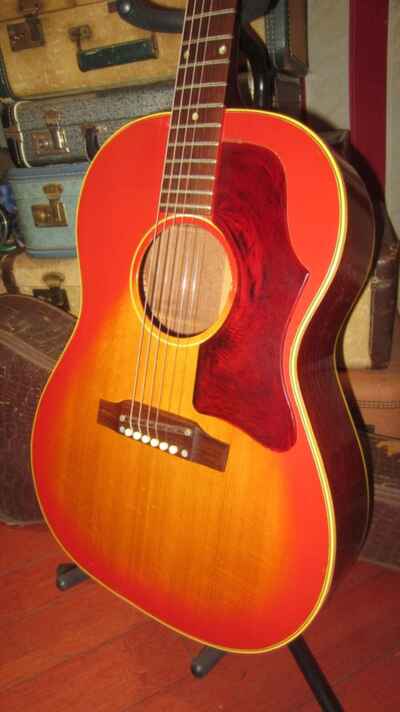 Vintage 1967 Gibson B-25 Small Body Acoustic Sunburst Original Case