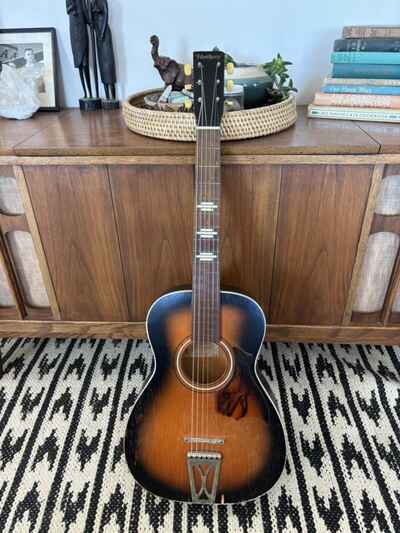 Vintage 1960??s Guitar-Harmony No 319 12210006 Made In USA Chicago