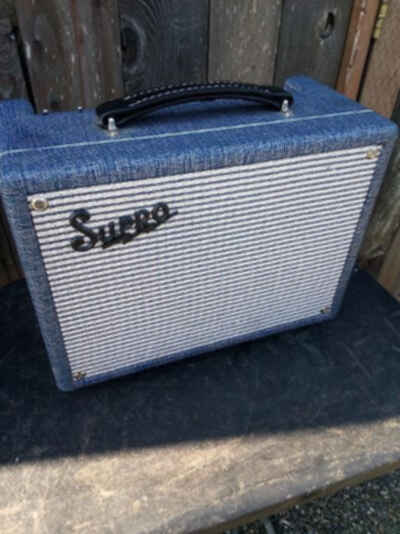 SUPRO 1605R  TUBE GUITAR AMP WITH REVERB