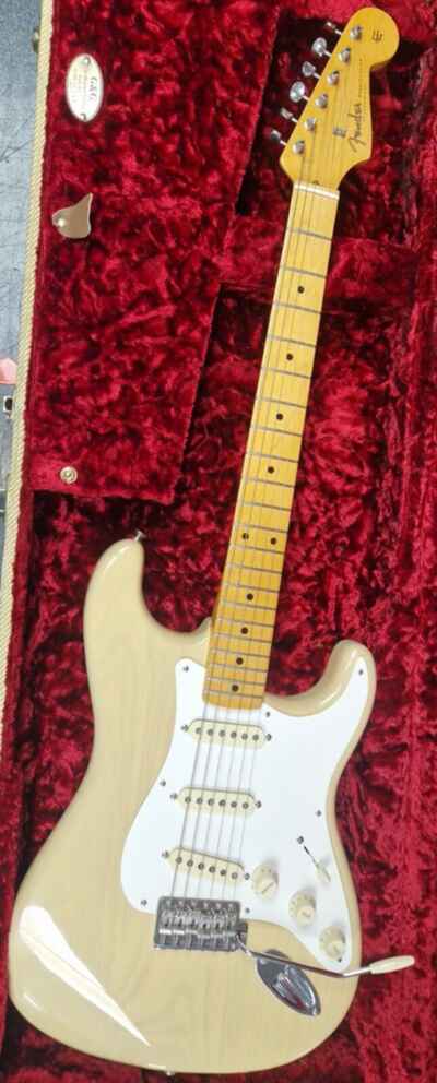 Fender American Vintage II 1957 Stratocaster Guitar, Vintage Blonde, Pleked