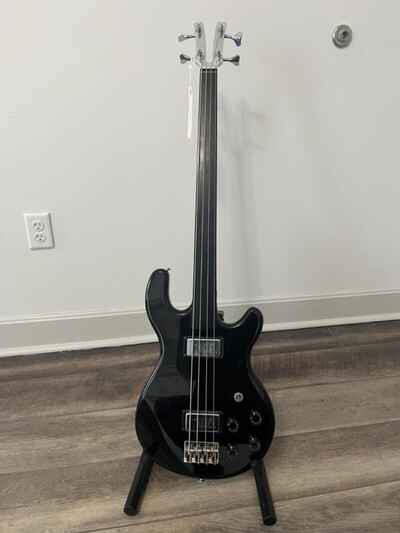 1978 Kramer 450B Fretless Bass