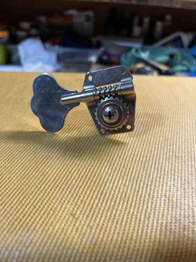 Vintage Gibson 1970??s Bass guitar tuning peg