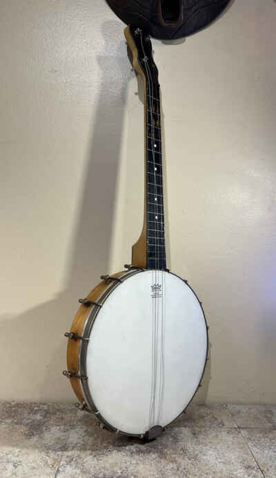 1930s Vintage 4 String TENOR Banjo 30 / 11 Inch REMO Weather King