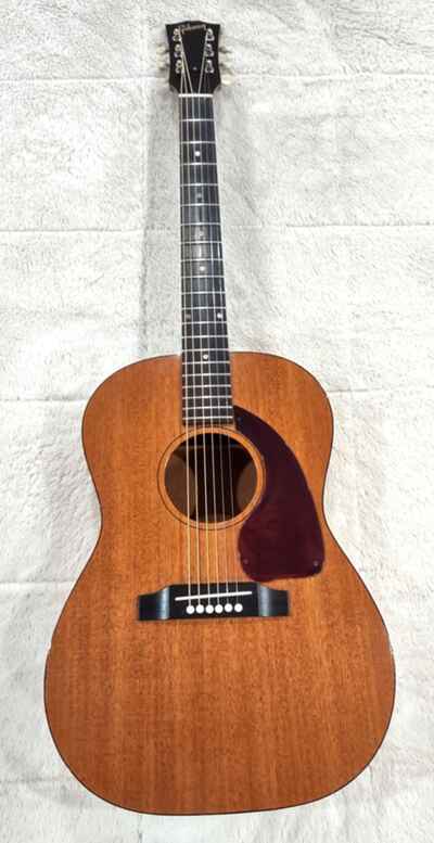 Vintage 1965 Gibson LG-0 Acoustic Guitar w / Hard Case