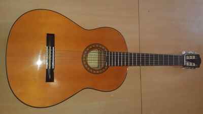 guitare acoustique choisie par Antonio Ruiz Lopez. 1977