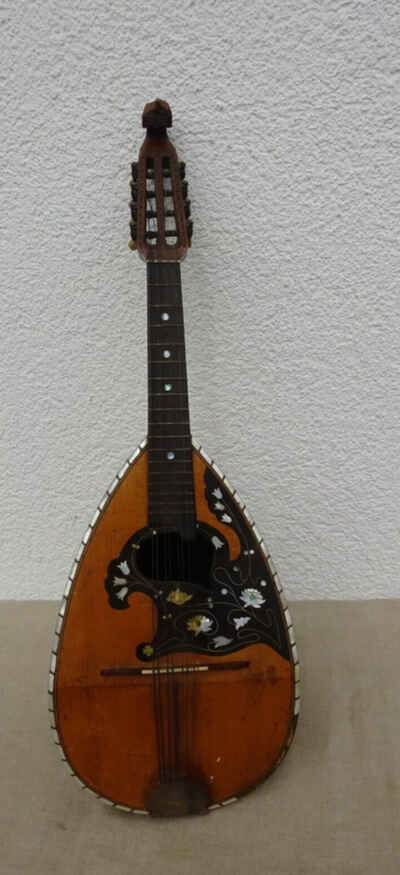 Alte Mandoline  ca. 61, 5 cm