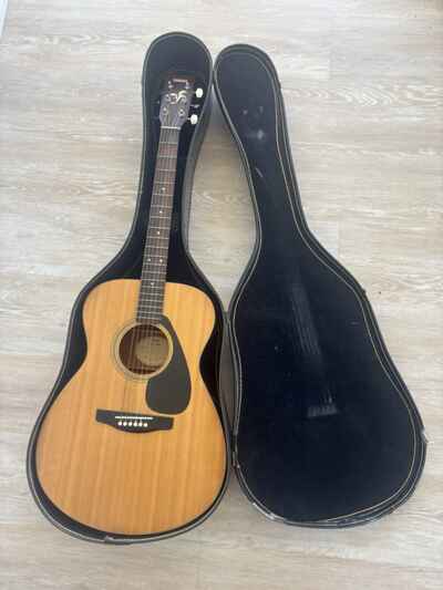 Yamaha FS-310A  Vintage Acoustic Guitar + Hard Case ?? Great Condition