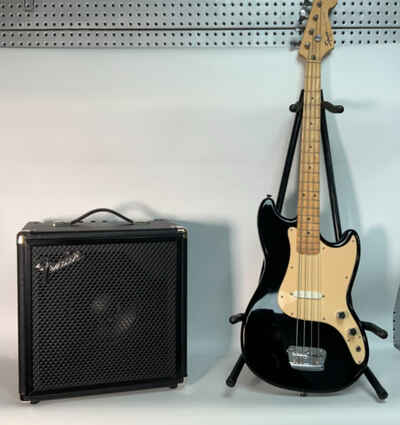 Fender Squier Bronco Bass Black with Rumble Amp Bundle