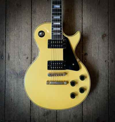 1981 Gibson Les Paul Custom in Ivory finish & Gibson hard shell case