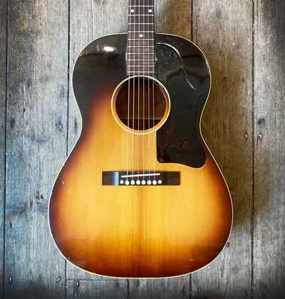 1959 Gibson LG1 Acoustic in Sunburst