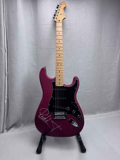 FENDER STRATOCASTER Electric Guitar Signed By Rod Stewart JSA Certified