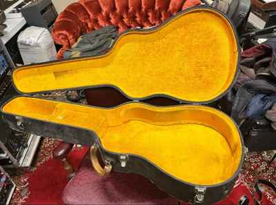 Victoria Dreadnought Hardshell Acoustic Guitar Case Yellow Lined 1960s