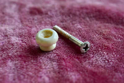 Vintage 1950s Gibson Strap Button - Cream Plastic 1958 1959 1960 ES-335 ES335