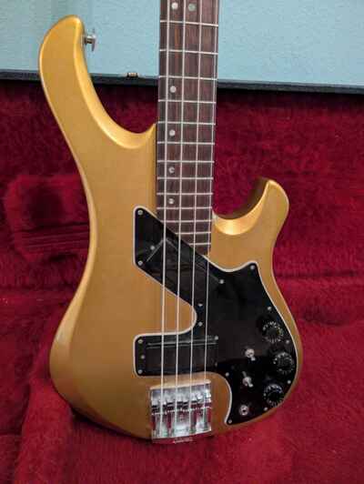 Vintage Gibson Victory Bass Guitar - Artist