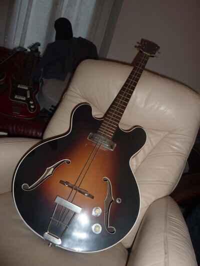 Bass Favino 1960