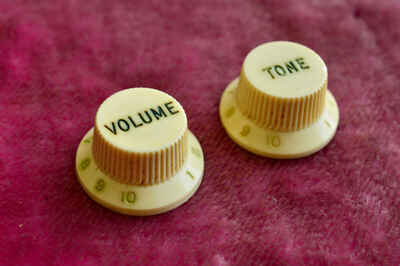 Vintage 1959 Fender Jazzmaster Knob Set PRE-CBS Volume Tone Knob Slab board Clay