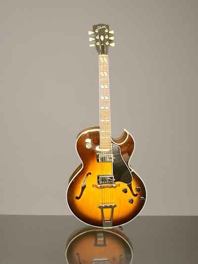 Vintage Gibson ES-175 1984 Sunburst Electric Guitar