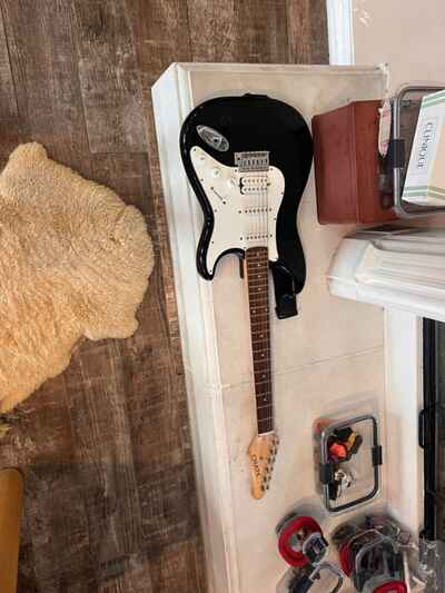 crate guitar sn os0405 14647 Vintage Crate Electra Electric Guitar