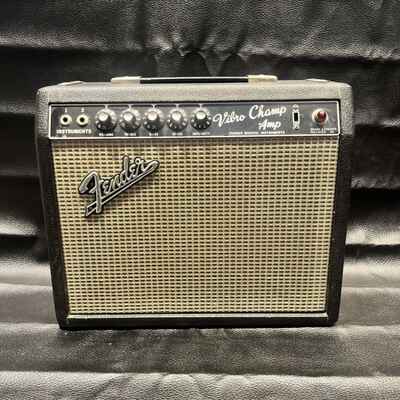 Vintage Fender Vibro-Champ Combo Amp - N