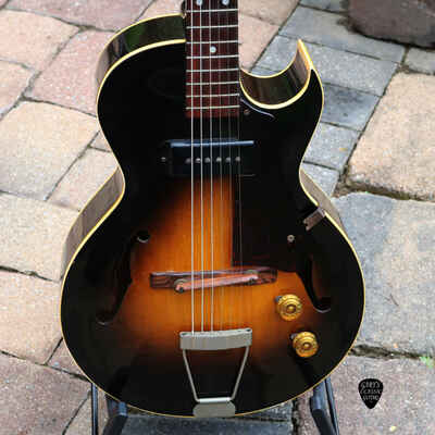 1953 Gibson ES-140 3 / 4 scale archtop guitar