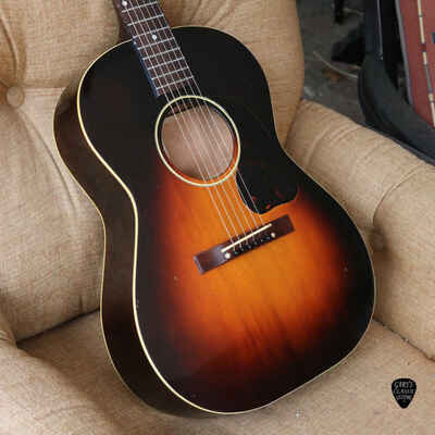 1942 Gibson Banner LG-2 Original vintage acoustic guitar