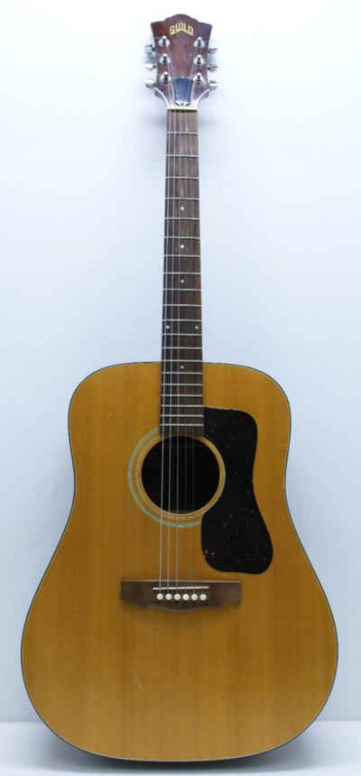Guild D 35 Bluegrass acoustic guitar Vintage Guitar and Bass