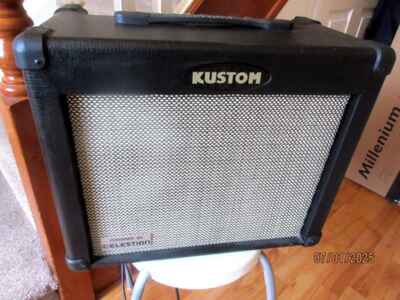 AMP.  KUSTOM DUAL 35DX VINTAGE GUITAR AMPLIFIER EX!