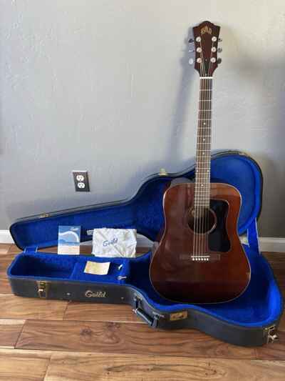 Vintage 1979 Guild D25M Acoustic Guitar w Original Case collectors grade