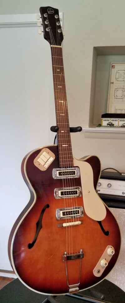 Teisco 17T  3-Pickups, 1960s, Jumbo-Thin, Semi-hollow Jazz Guitar - Very Good