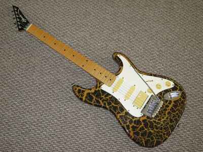 Hondo H-761 superstrat electric guitar in Desert Crackle - 1980s - Korea  /  RARE!