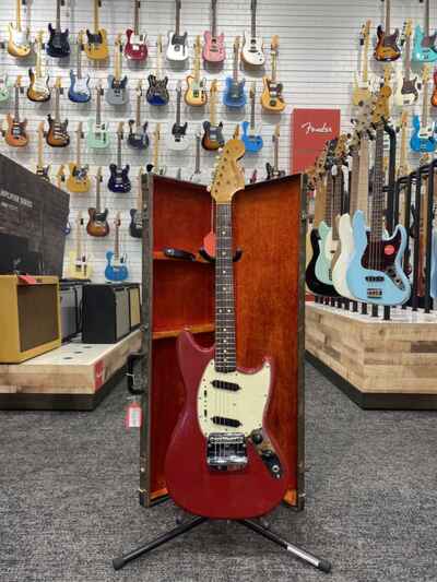 Fender Mustang 1966 w /  Hardcase