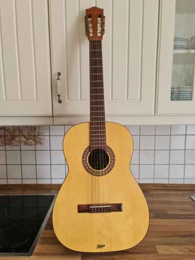 Hofner anno classical guitar hotsell
