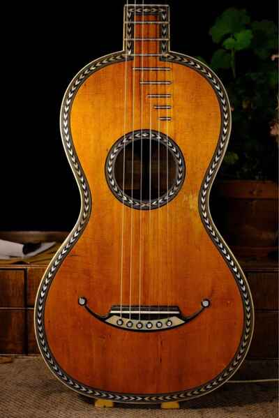 Romantic Guitar 19th Century Nicolas-Henry 1840