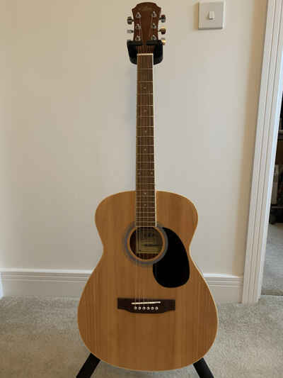 Aria AFN-15 N acoustic guitar used right handed