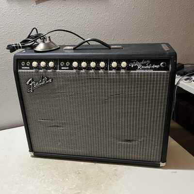 Fender Vibrolux Reverb Tube Amplifier Custom Twin Original Tubes 2000 Vintage