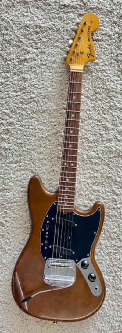 Vintage 1975 Fender Mustang Electric Guitar in Mocha Brown Walnut with Hard case