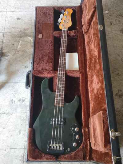 G&L L1000 BASS 1982 USA BLACK ROSEWOOD FRETBOARD W / HSC!
