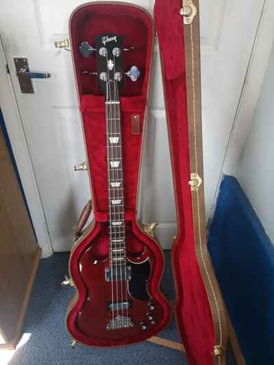Gibson SG Standard Bass in Cherry Red 