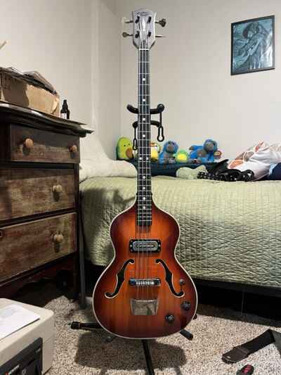 1960s Hoyer 43 London Violin Bass Guitar - Sunburst - Made In Germany