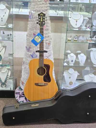 GUILD D-40 1976 VERY GOOD WITH OHSC AND HANG TAG (CJL059237)