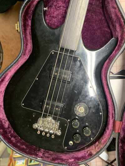 1976 Fretless Gibson Ripper 1976