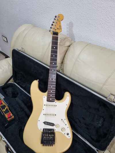 Guitarra Eléctrica Fender Stratocaster Vintage Collection Dan Smith 1983 USA
